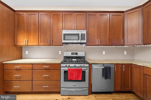 1002 OLIVE ST, Baltimore, MD 21230
