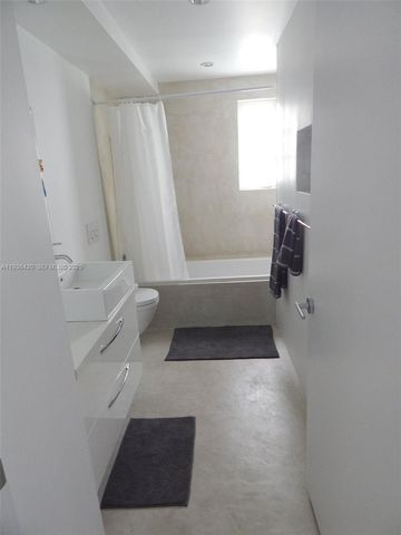 831 10th St 102, Miami Beach, FL 33139