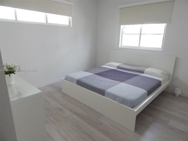 831 10th St 102, Miami Beach, FL 33139