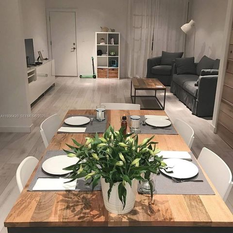 831 10th St 102, Miami Beach, FL 33139