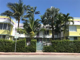 831 10th St 102, Miami Beach, FL 33139