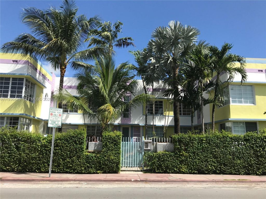 831 10th St 102, Miami Beach, FL 33139