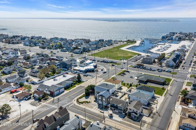 56 J Street, Seaside Park, NJ 08752