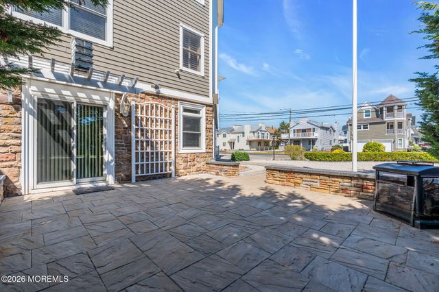 56 J Street, Seaside Park, NJ 08752