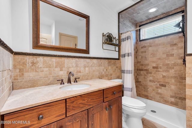 56 J Street, Seaside Park, NJ 08752