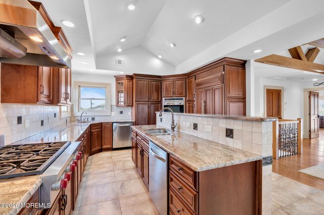 56 J Street, Seaside Park, NJ 08752