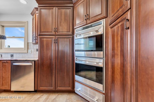 56 J Street, Seaside Park, NJ 08752