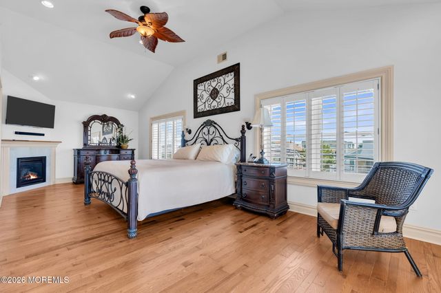 56 J Street, Seaside Park, NJ 08752