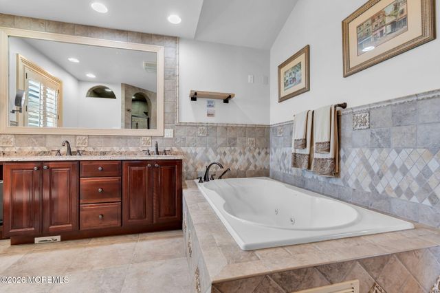 56 J Street, Seaside Park, NJ 08752