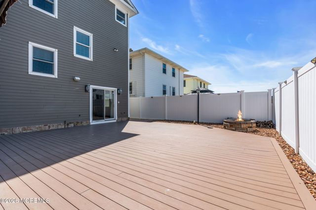 56 J Street, Seaside Park, NJ 08752