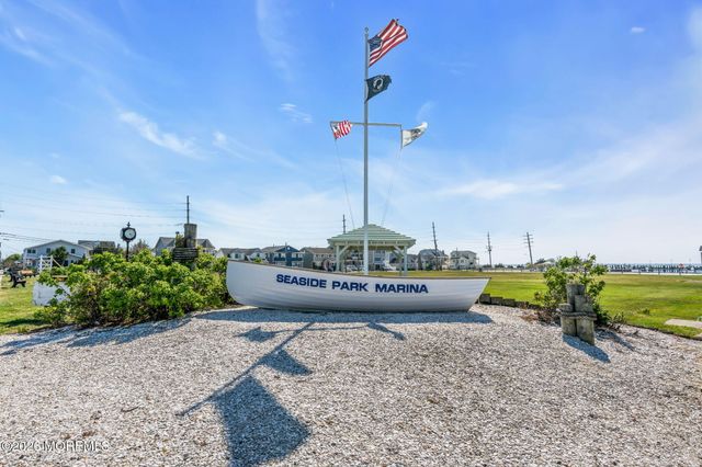 56 J Street, Seaside Park, NJ 08752
