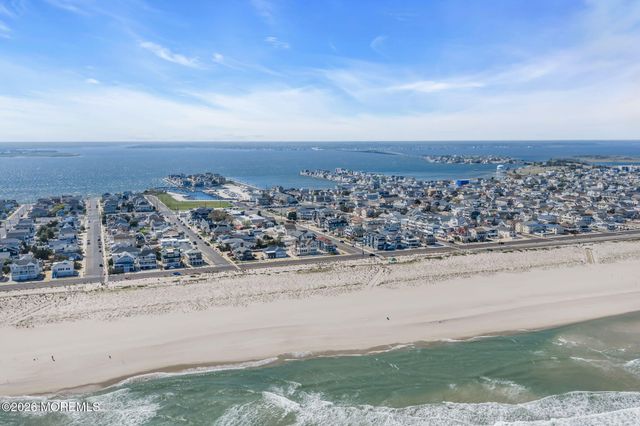 56 J Street, Seaside Park, NJ 08752