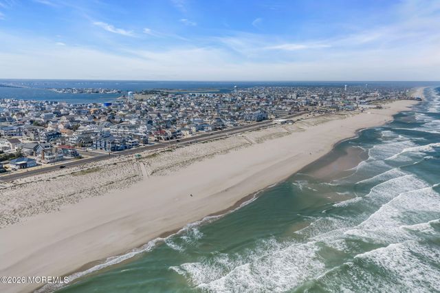 56 J Street, Seaside Park, NJ 08752