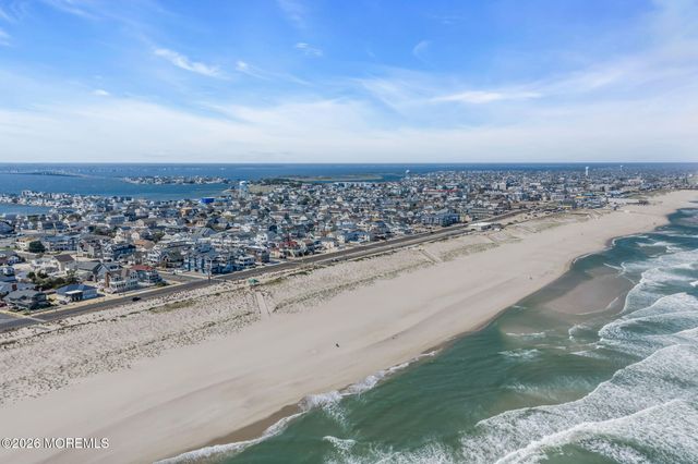 56 J Street, Seaside Park, NJ 08752