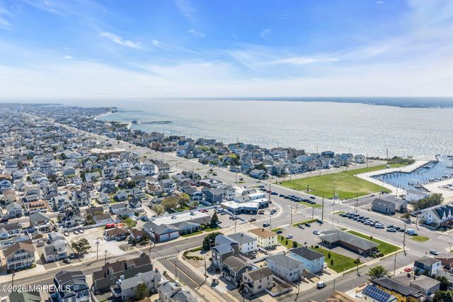 56 J Street, Seaside Park, NJ 08752