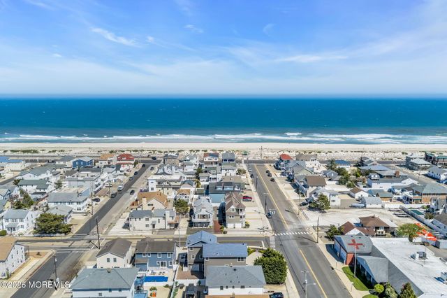 56 J Street, Seaside Park, NJ 08752