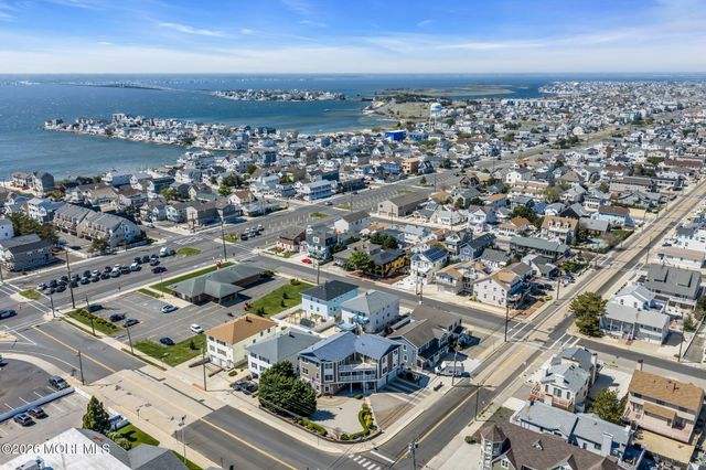 56 J Street, Seaside Park, NJ 08752