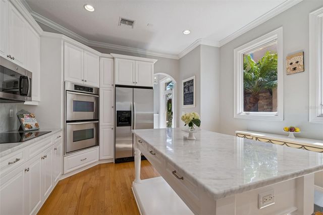 610 SAXONY BOULEVARD, St Petersburg, FL 33716