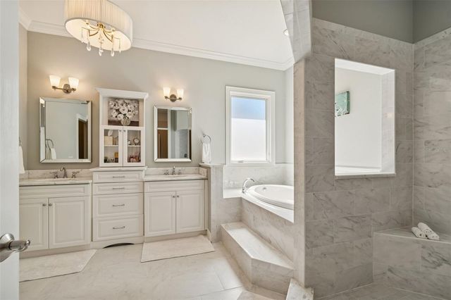 610 SAXONY BOULEVARD, St Petersburg, FL 33716