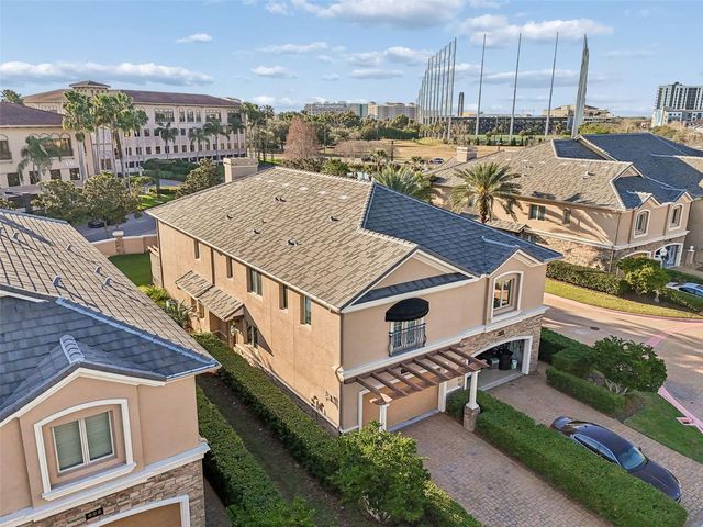 610 SAXONY BOULEVARD, St Petersburg, FL 33716