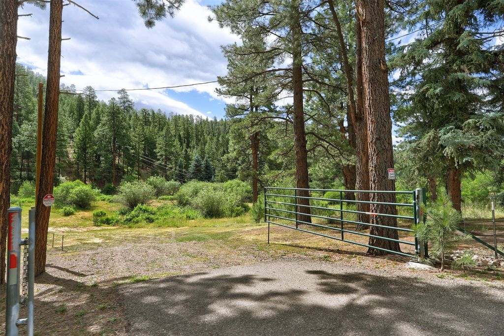 Image 18 of property listing at 26821 New Mexico Highway 126, Jemez Springs, NM 87025