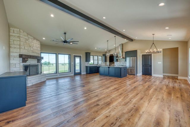187 Lila LN, Bertram, TX 78605