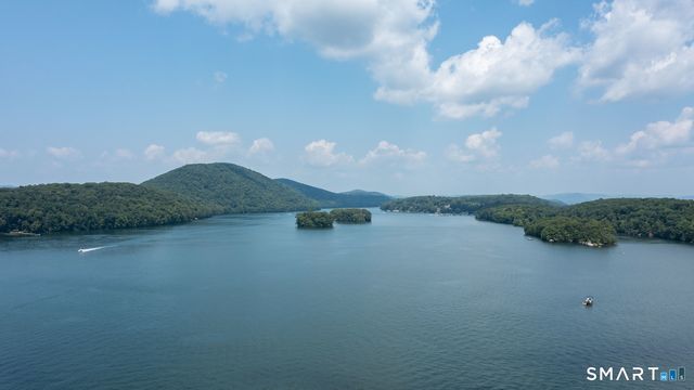 9 North Beach Drive, New Fairfield, CT 06812