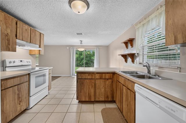 3414 KING GEORGE LANE, Seffner, FL 33584