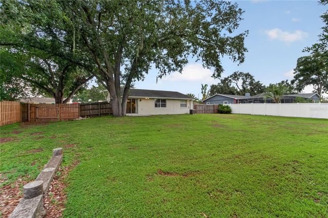 3414 KING GEORGE LANE, Seffner, FL 33584