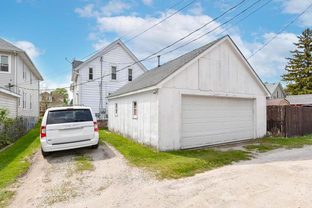 4223 21st AVENUE, Kenosha, WI 53140