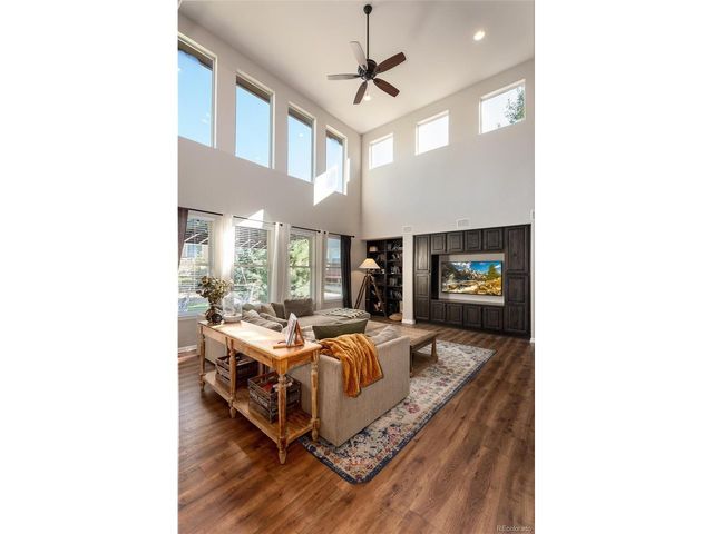 25551 E Indore Dr, Aurora, CO 80016