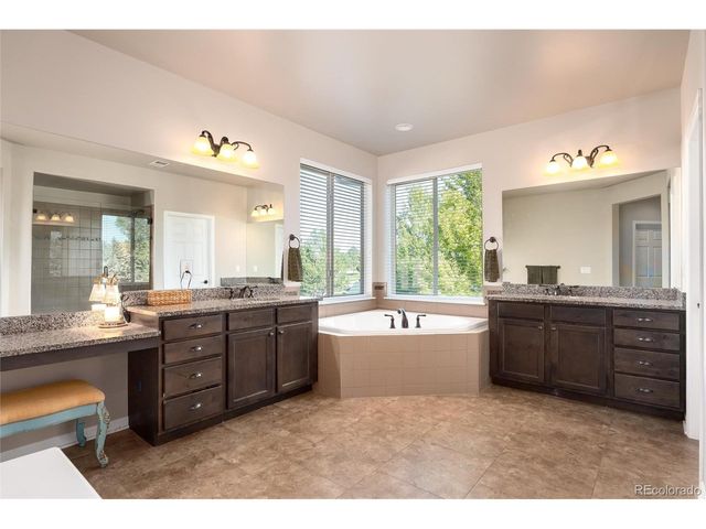 25551 E Indore Dr, Aurora, CO 80016