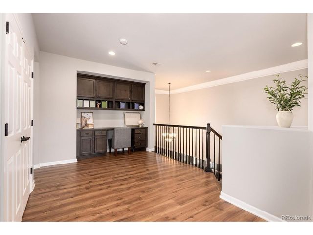 25551 E Indore Dr, Aurora, CO 80016