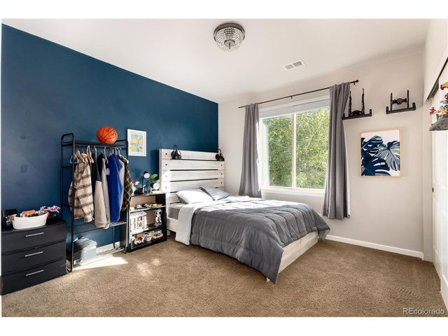 25551 E Indore Dr, Aurora, CO 80016