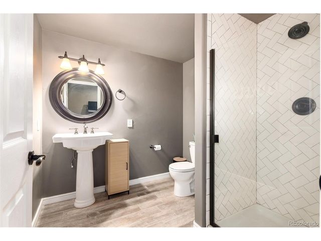 25551 E Indore Dr, Aurora, CO 80016