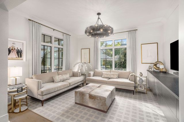 115 Page Rd, Nashville, TN 37205