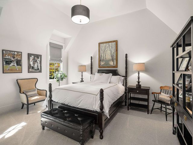 115 Page Rd, Nashville, TN 37205