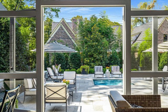 115 Page Rd, Nashville, TN 37205