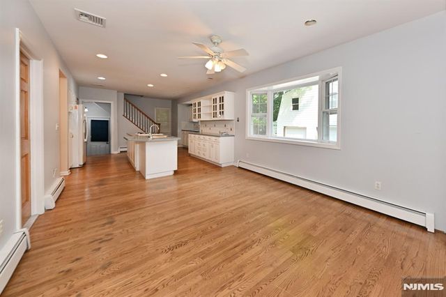 50 Midland Avenue, Wyckoff, NJ 07481