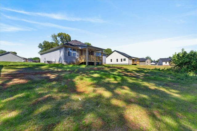 325 Tisha Ct, Clarksville, TN 37042