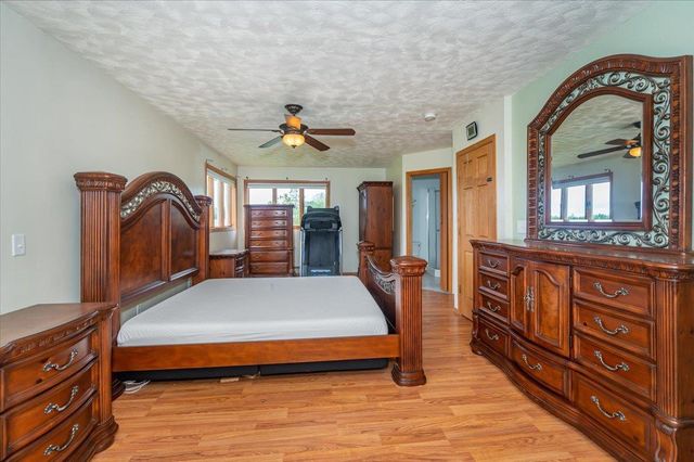 5426 S Darrow Rd, Superior, WI 54880