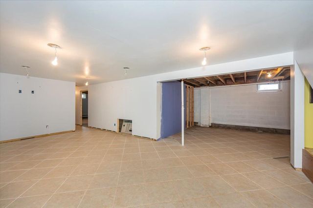 5426 S Darrow Rd, Superior, WI 54880