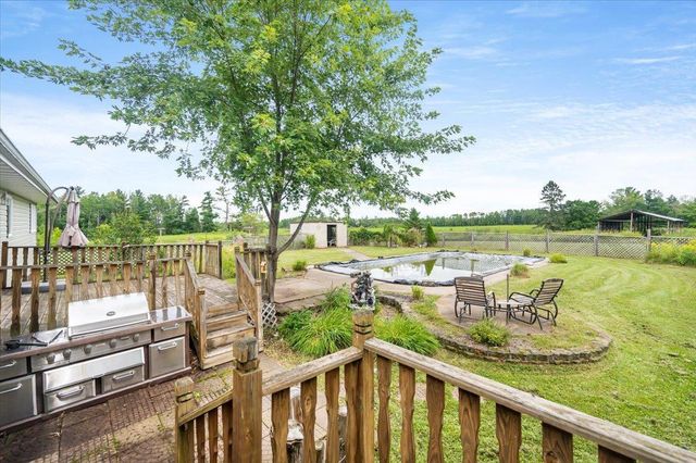 5426 S Darrow Rd, Superior, WI 54880