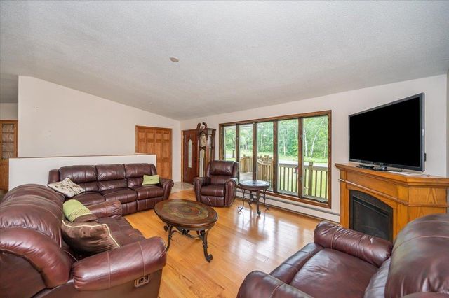 5426 S Darrow Rd, Superior, WI 54880