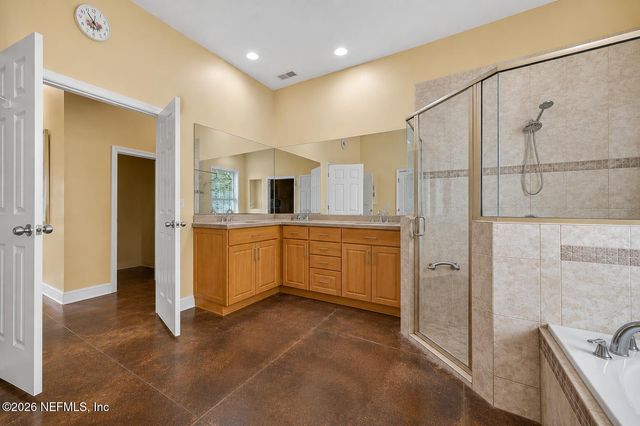 241 PIONEER Trail, Palatka, FL 32043