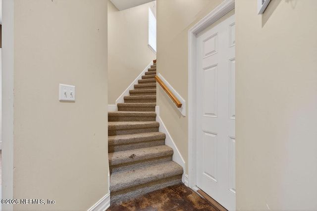 241 PIONEER Trail, Palatka, FL 32043