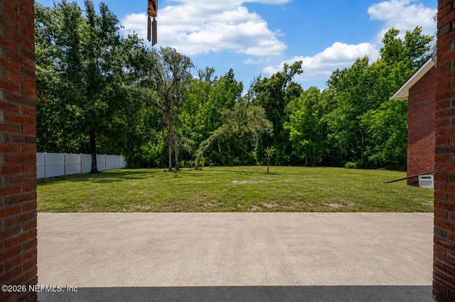 241 PIONEER Trail, Palatka, FL 32043