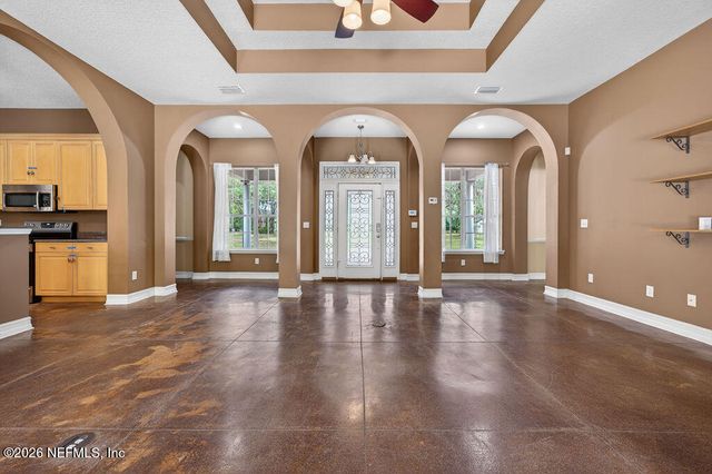 241 PIONEER Trail, Palatka, FL 32043