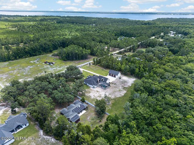 241 PIONEER Trail, Palatka, FL 32043