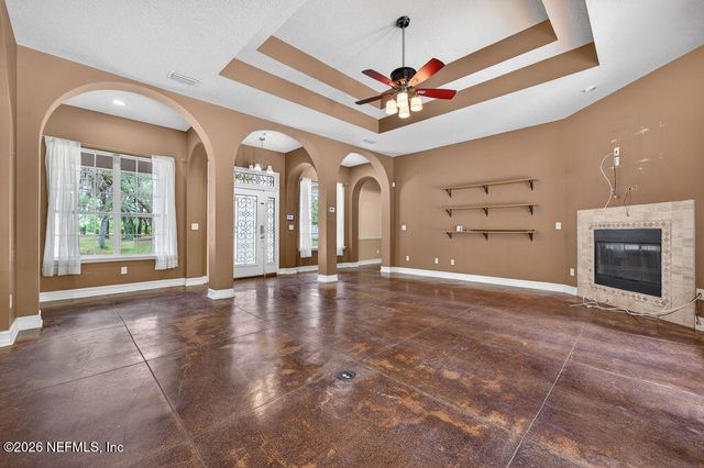 241 PIONEER Trail, Palatka, FL 32043